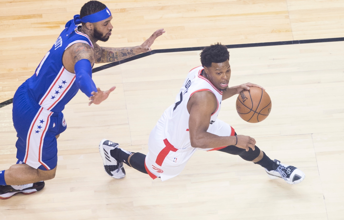 柯家姐妹再次拿下女子100米蝶泳项目的金牌和银牌