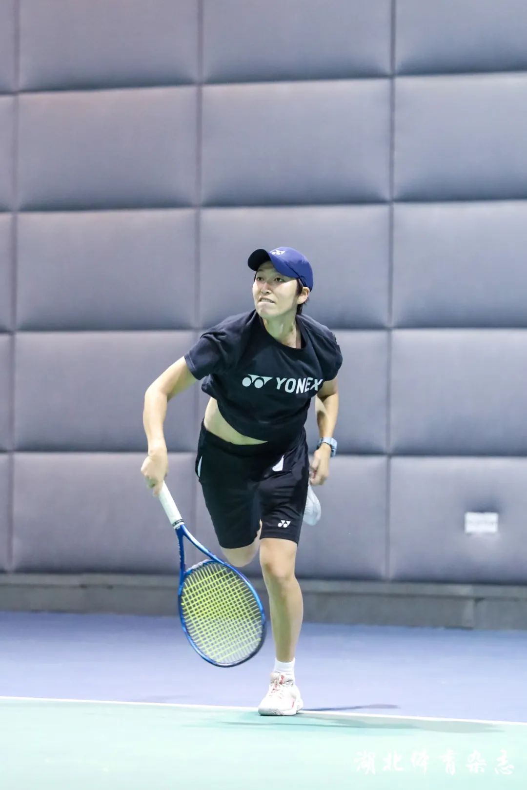 让我们拭目 让我们拭目