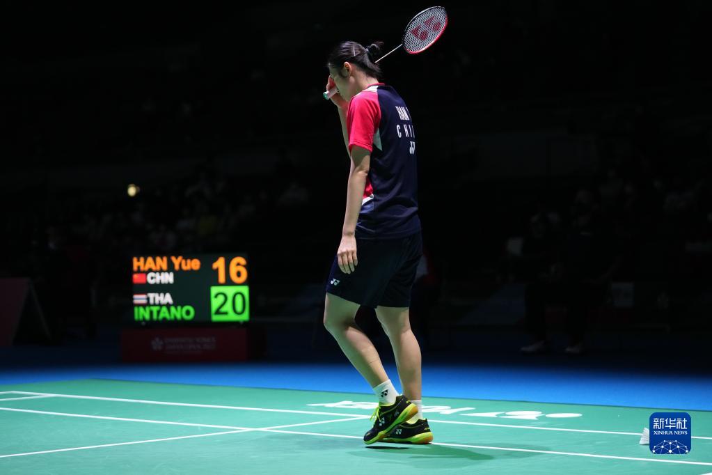 冠军奖杯和 冠军奖杯和