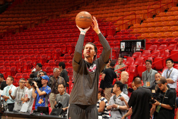 以及背靠背 以及背靠背